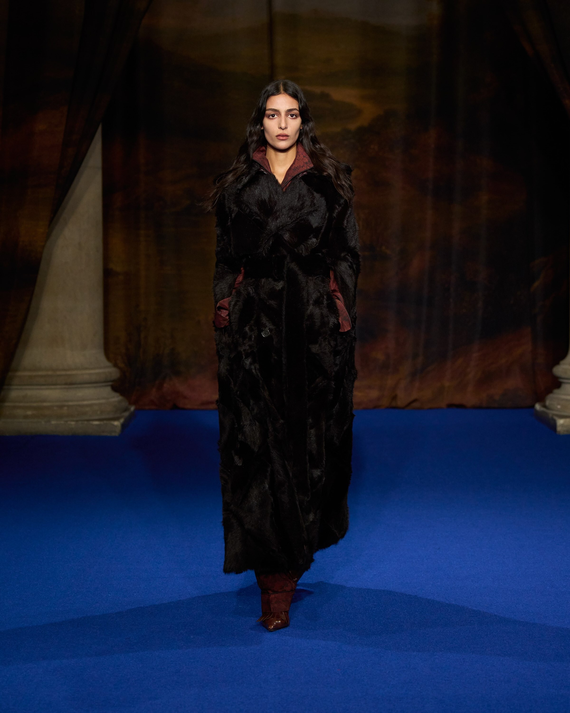 Burberry Winter 2025 Show - Look 31