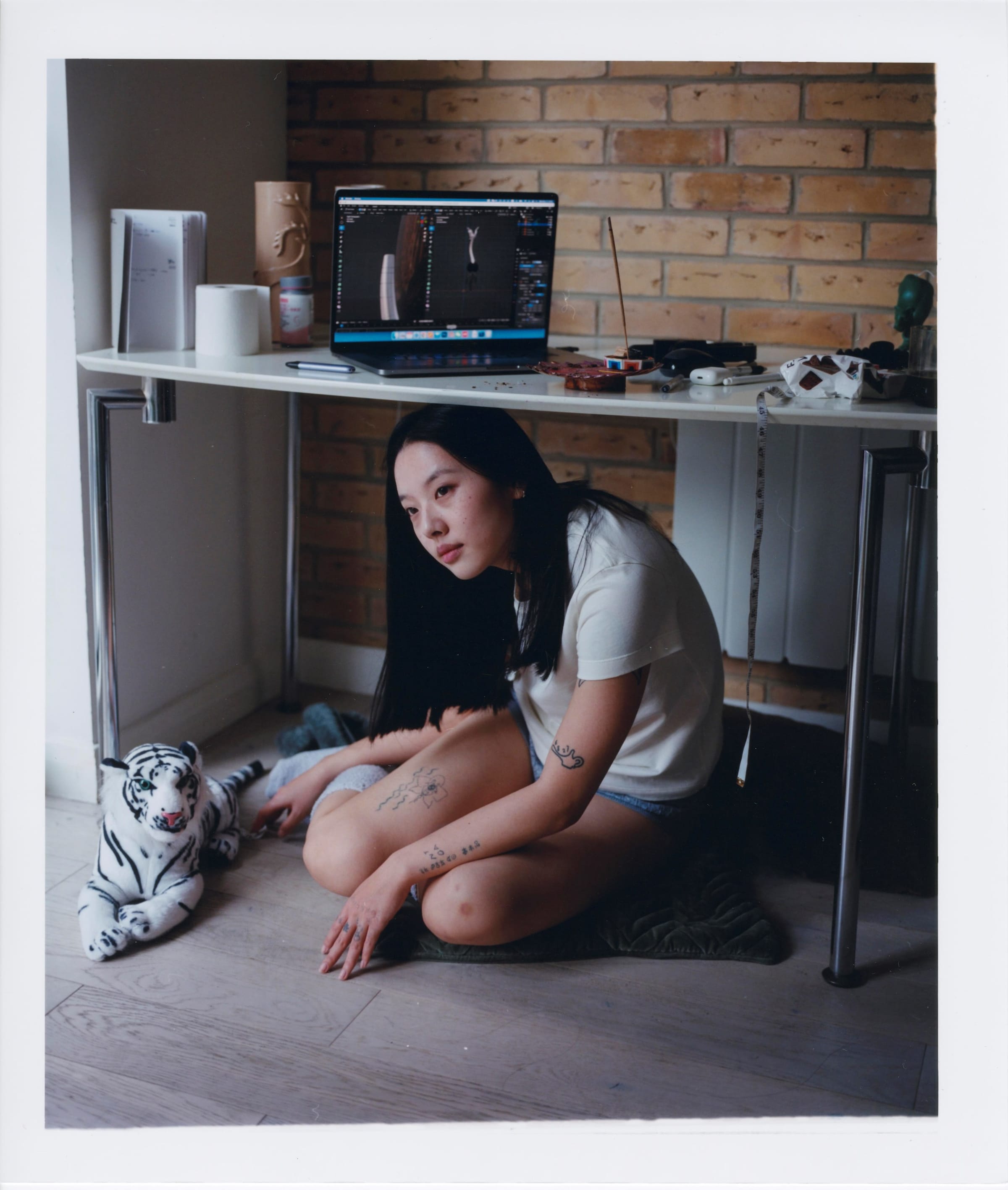 Between Your Eyes and Mine by Kaishui Yikai Liu