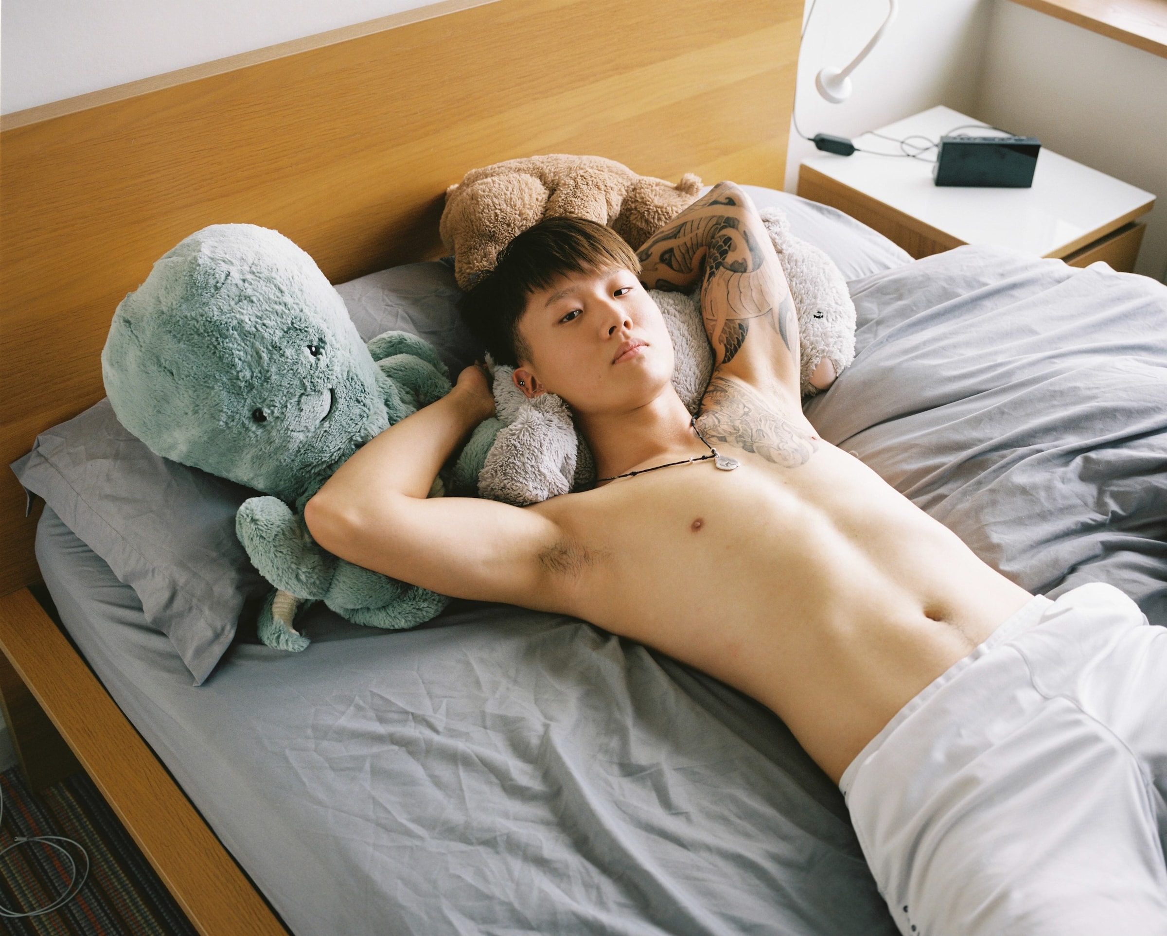 Between Your Eyes and Mine by Kaishui Yikai Liu