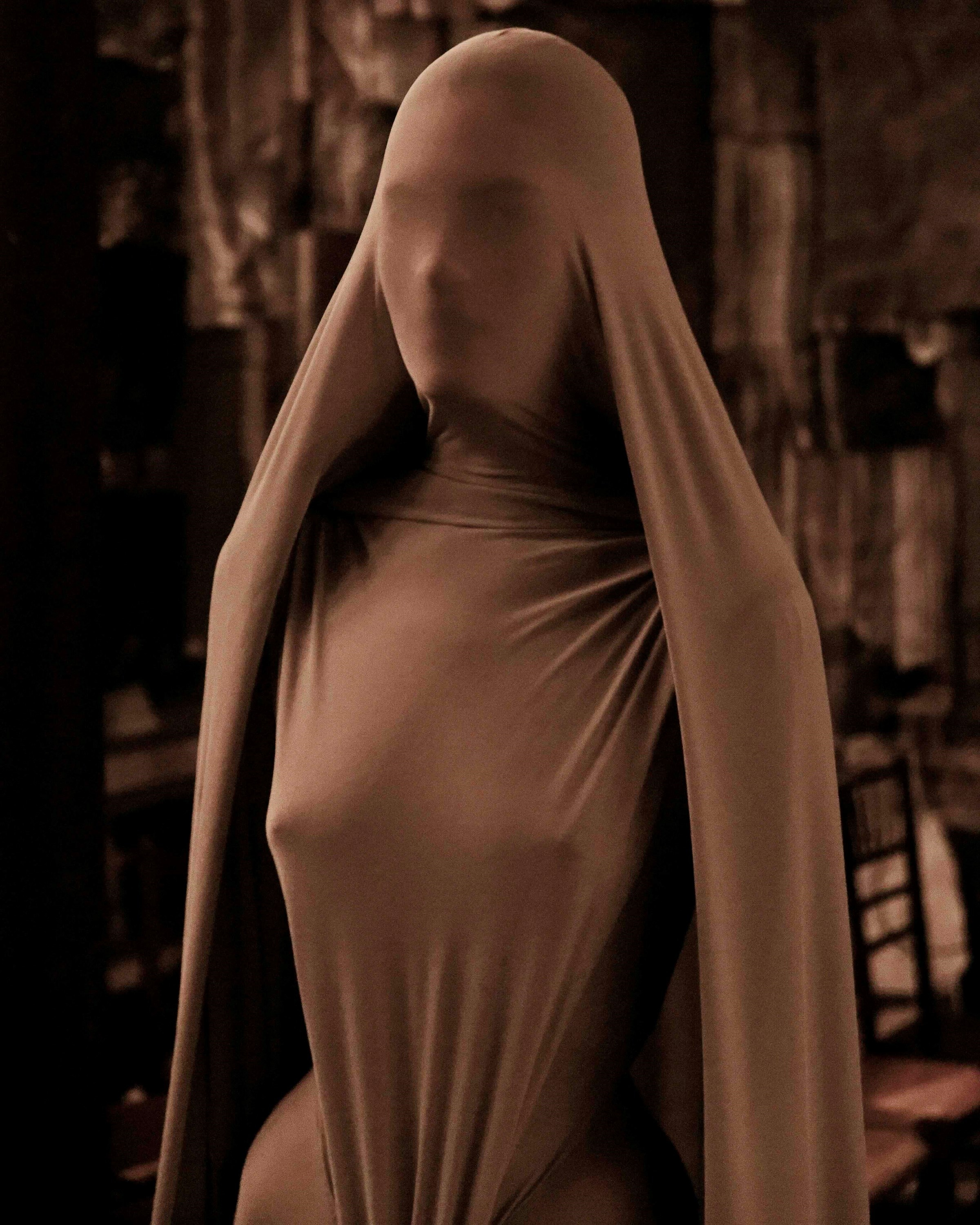 MAISON MARTIN MARGIELA 写真集 ih4Uv77MSrT3DpgmBs8zZP.jpg
