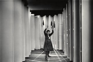 Louise Bourgeois inside Articulated Lair, 1986