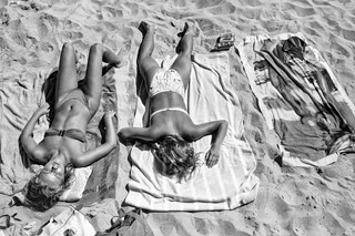 At the Beach by Tod Papageorge