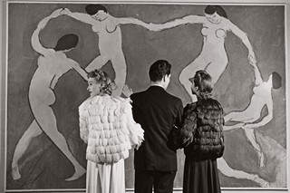 Looking-at-Matisse_-Museum-of-Modern-Art_-1939.-Ph
