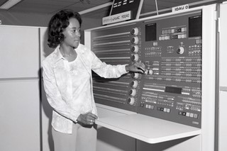 GRC-1976-C-01740