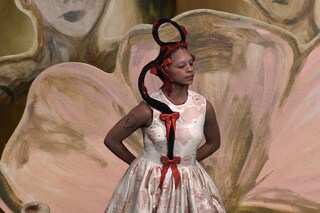 6091PEARL_A5300dpi_1748x2480_FIRST LOOKS_KELSEYLU