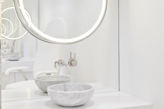 KLJ_DrBSturm_MountStStore_12.04.21_Shot 11-023 cop