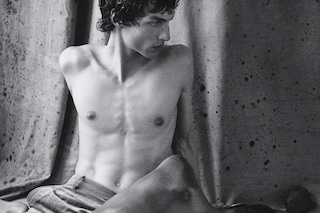 Being Part of the Crowd as Well as Aloof at the Same Time