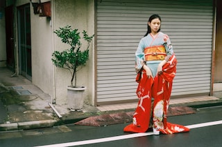 Pale Blue Furisode with Red Uchikake. Photographer