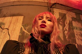 SAINT-LAURENT__SELF05_HR_03