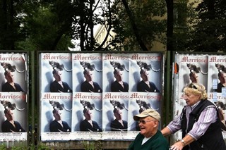 Passing Morrissey&#39;s tour posters