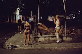 También Somos Mujeres by Constanze Han