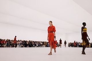 HERMES_WRTW_SS27_GrandAngle_BK_01