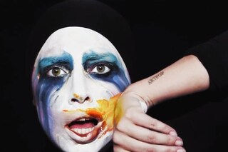 Applause by Lady Gaga, directed by Inez Van Lamsweerde and V
