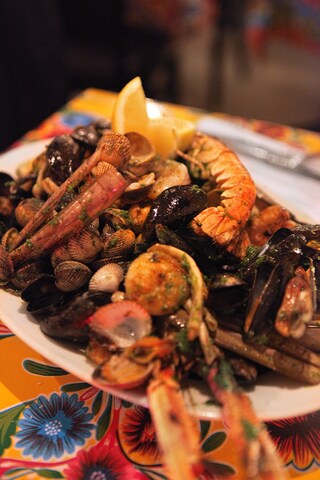 Oysters &amp; Grill seafood platter