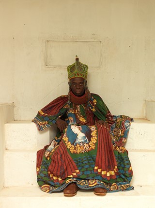 Obi Of Idumuje Unor by George Osodi