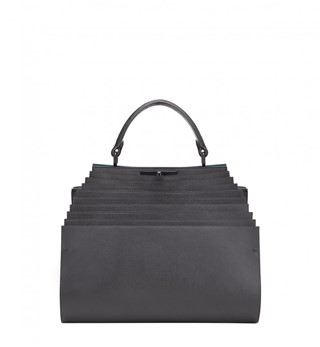 zahahadidwithfendi_©Fendi