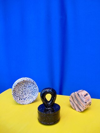 1_blue_black_dots_marble