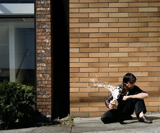 Jeff_Wall_Milk_1984