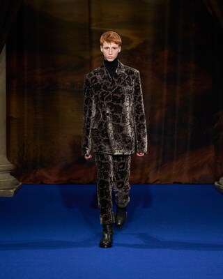 Burberry Winter 2025 Show - Look 41