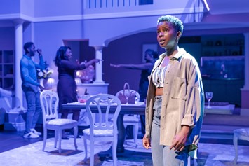 Donna Banya Fairview, Young Vic, 2019