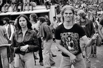 Testament of Youth: Rolling Stones Fans by Joseph Szabo