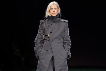 Burberry 2024 コレクション60万 ウールロングコート 秋冬 Burberry