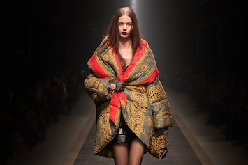 The Inside Story of Versace's Wildly Exhilarating A/W25 Show | AnOther