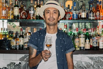 Loewy Jakarta Indonesia restaurant bar