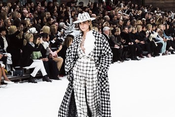 Watch Karl Lagerfeld's Final Chanel Show