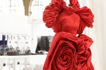 Alexander McQueen Exhibition Roses — Love Happens Magazine, by Love  Happens Mag