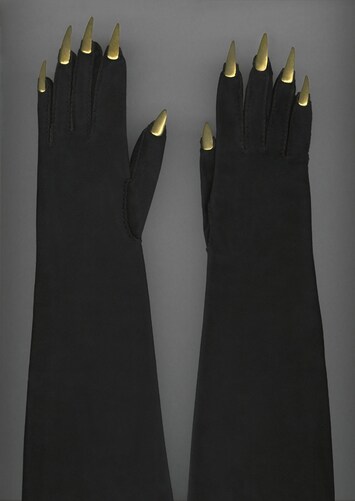 Elsa Schiaparelli, evening gloves, c. 1936