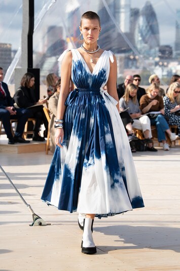 Alexander McQueen Spring/Summer 2022