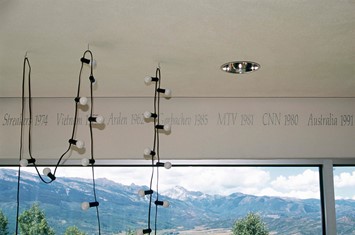 Felix Gonzalez-Torres at David Zwirner