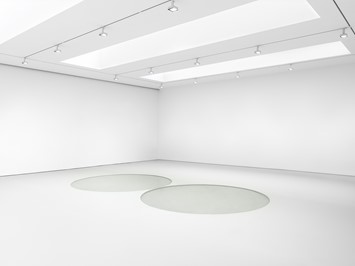 Felix Gonzalez-Torres at David Zwirner