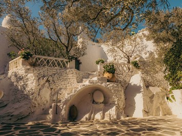 Casa Dalí by Coco Capítan