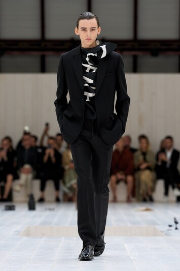 Loewe Spring/Summer 2025 Menswear