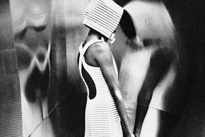 9_Helmut Newton, Courrèges, Queen Magazine, Paris