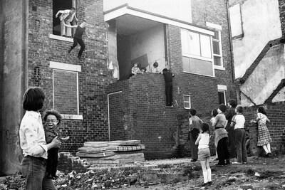 05_Youth Unemployment - Kids jumping on Mattresses