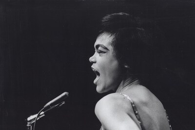 6-EarthaKitt-c.1958