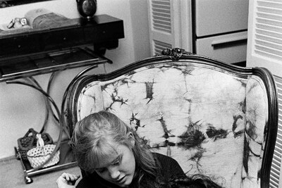 Jen and Leslie, September 1986 &#169; Karen Marshall fr