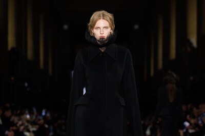 McQueen_AW25_Look_03