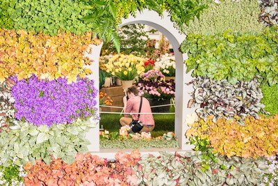 **12_AlexanderCoggin_ChelseaFlowerShow_AnOther