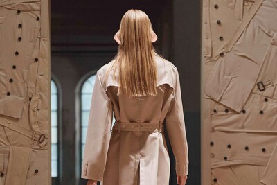 Burberry Spring_Summer 2022 Womenswear Presentatio