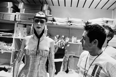 Shaun Leane &#39;GIVENCHY COIL BUST&#39;, shot by Ann Ray