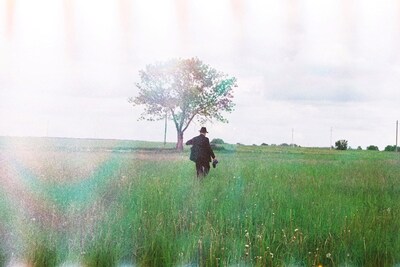 Jonas Mekas Semeniškėse, čia stovėjo namai Nuo