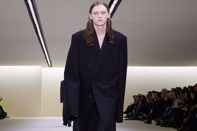 BALENCIAGA WINTER 23 LOOK 6_TURNER