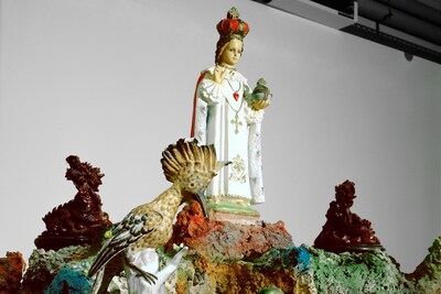 Mike Kelley, Double Contour with Side Bars (déta