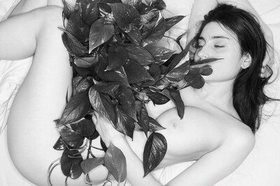 Phytophile Bela Borsodi female nude erotica plants