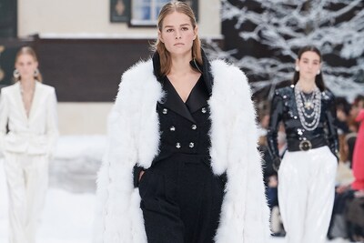 Chanel aw19 ski resort alpine karl lagerfeld