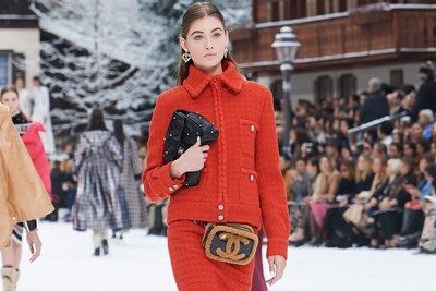 Chanel aw19 ski resort alpine karl lagerfeld